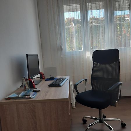SukošanSunny公寓 外观 照片
